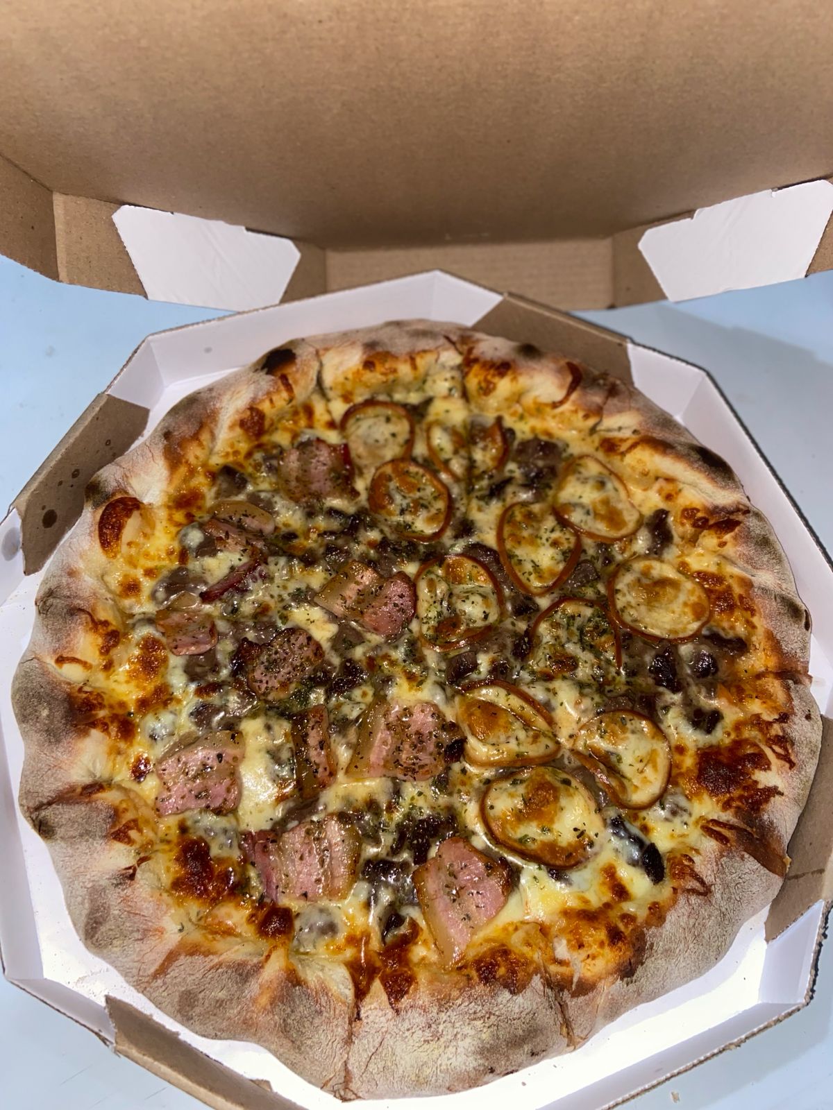 25cm - Pizza P até 2 sabores, 6 fatias